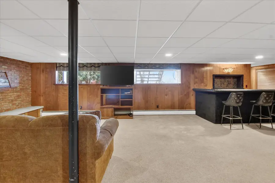 901 Riverview, Alma, MI 48801 - #3