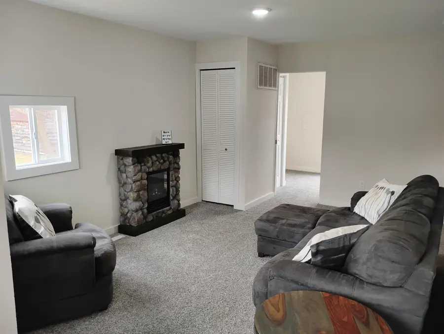 511 Woodworth, Mount Pleasant, MI 48858 - #2