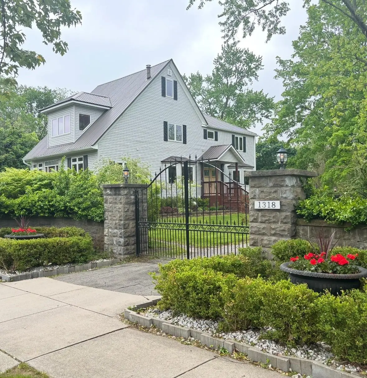 1318 E Broadway, Mount Pleasant, MI 48858 - #1