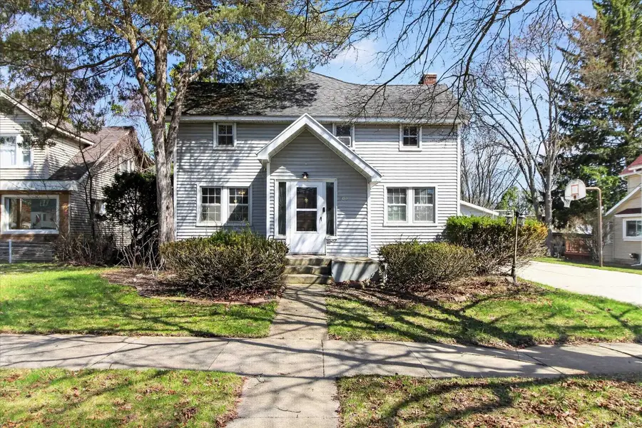 804 Woodworth, Alma, MI 48801 - #3