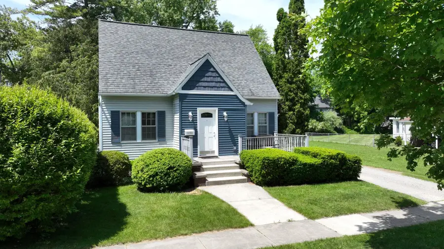 1030 S Fancher AVE, Mount Pleasant, MI 48858 - #2