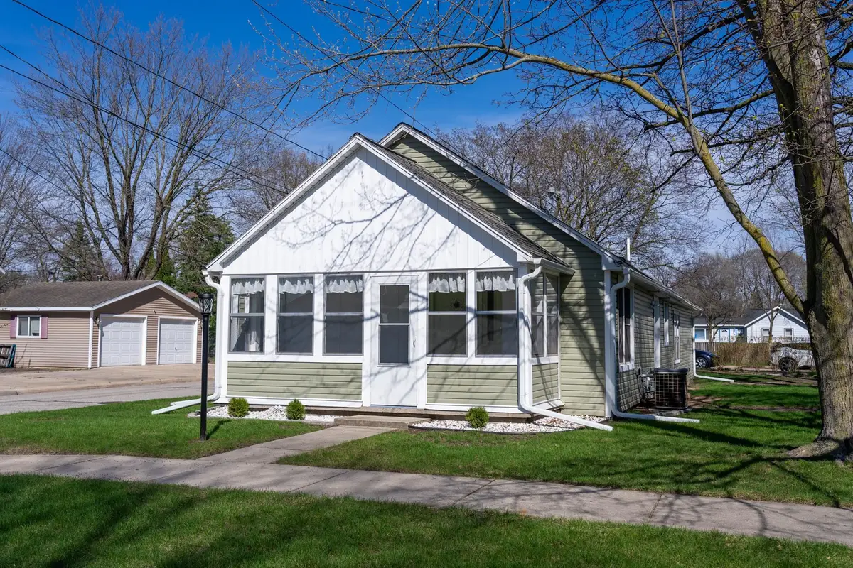 304 N Adams, Mount Pleasant, MI 48858 - #1