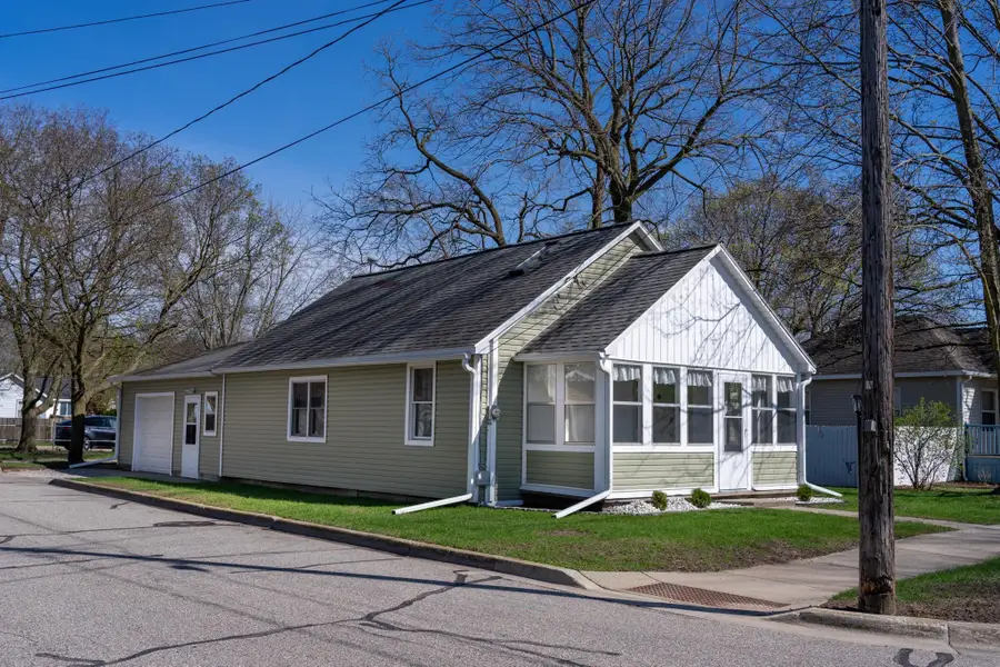 304 N Adams, Mount Pleasant, MI 48858 - #2