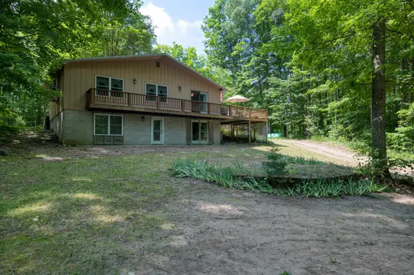 309 Oak Hill RD, FifeLake, MI 49633