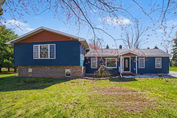 7818 N Luce, Alma, MI 48801