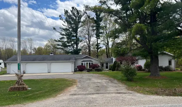 21403 Swan Creek, Merrill, MI 48637