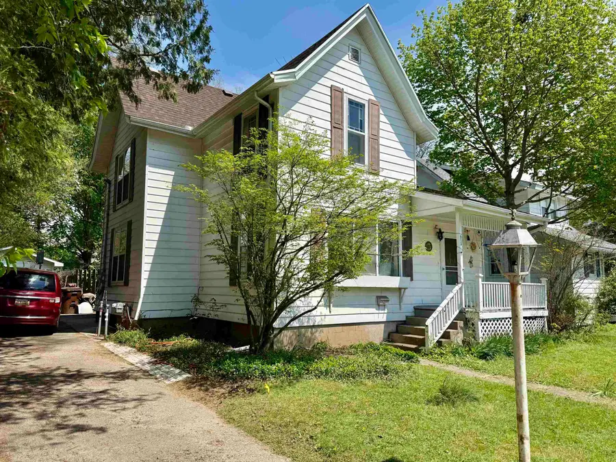 513 Walnut ST, Alma, MI 48801 - #2