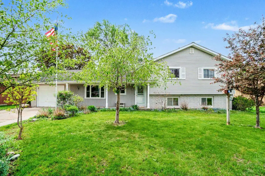 937 Riverview DR, Alma, MI 48801 - #2
