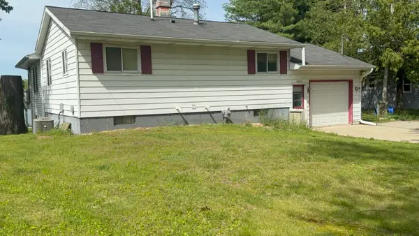 9463 E Colby, Crystal, MI 48818