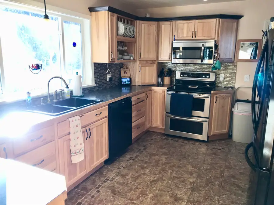700 & 702 E Remus, Union, MI 48858 - #3
