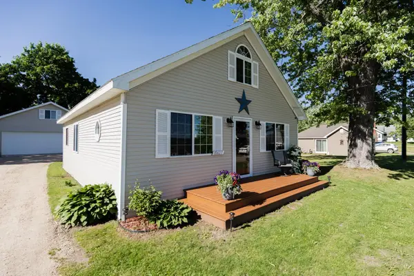 10627 Lake, ChippewaLake, MI 49320