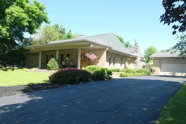 1006 Falkirk, Alma, MI 48801