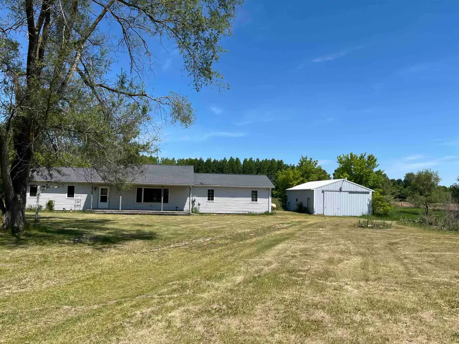 2600 W Schmeid, Belvidere, MI 48886 - #2