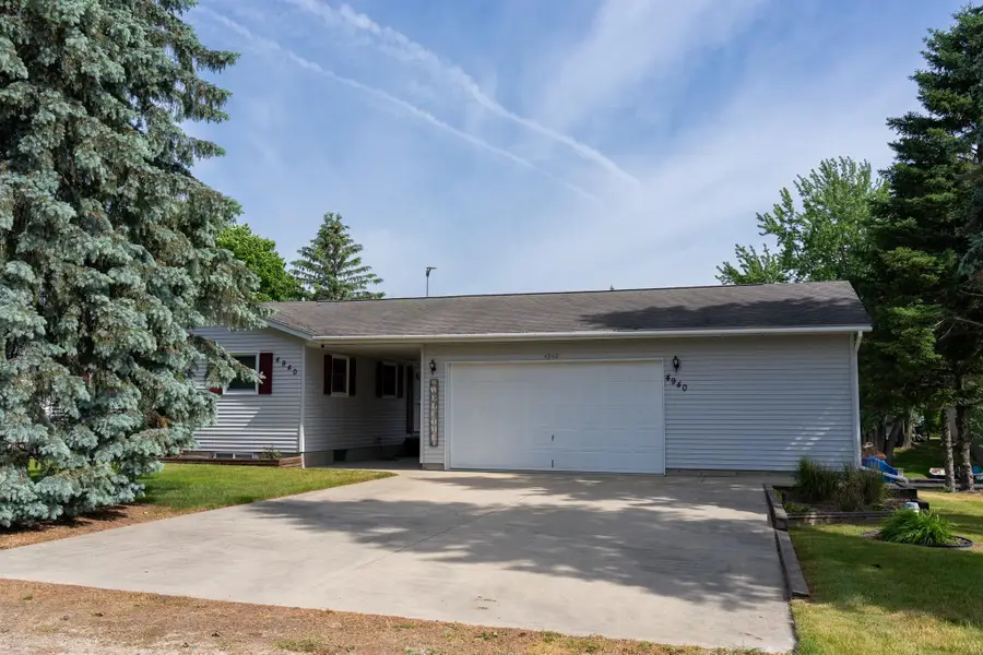 4940 Bayou DR, Lake, MI 48632 - #2