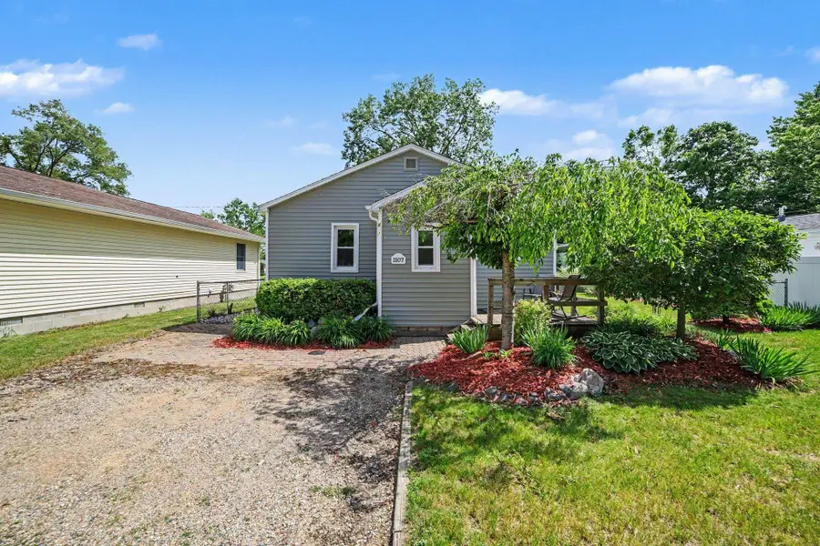 1107 Ward, Mount Pleasant, MI 48858 - #2