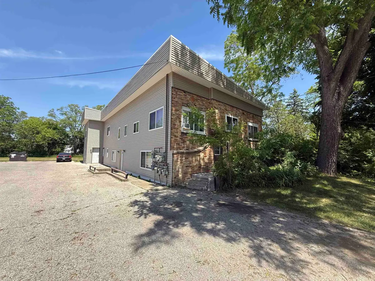 1019 E Broadway, Mount Pleasant, MI 48858 - #1