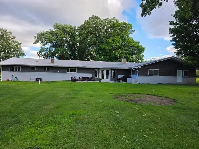1417 E Weidman RD, Rosebush, MI 48878 - #2