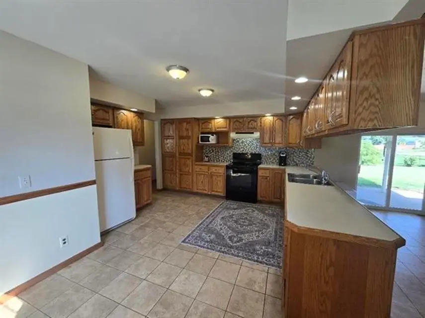 1521 E Broadway, Mount Pleasant, MI 48858 - #2