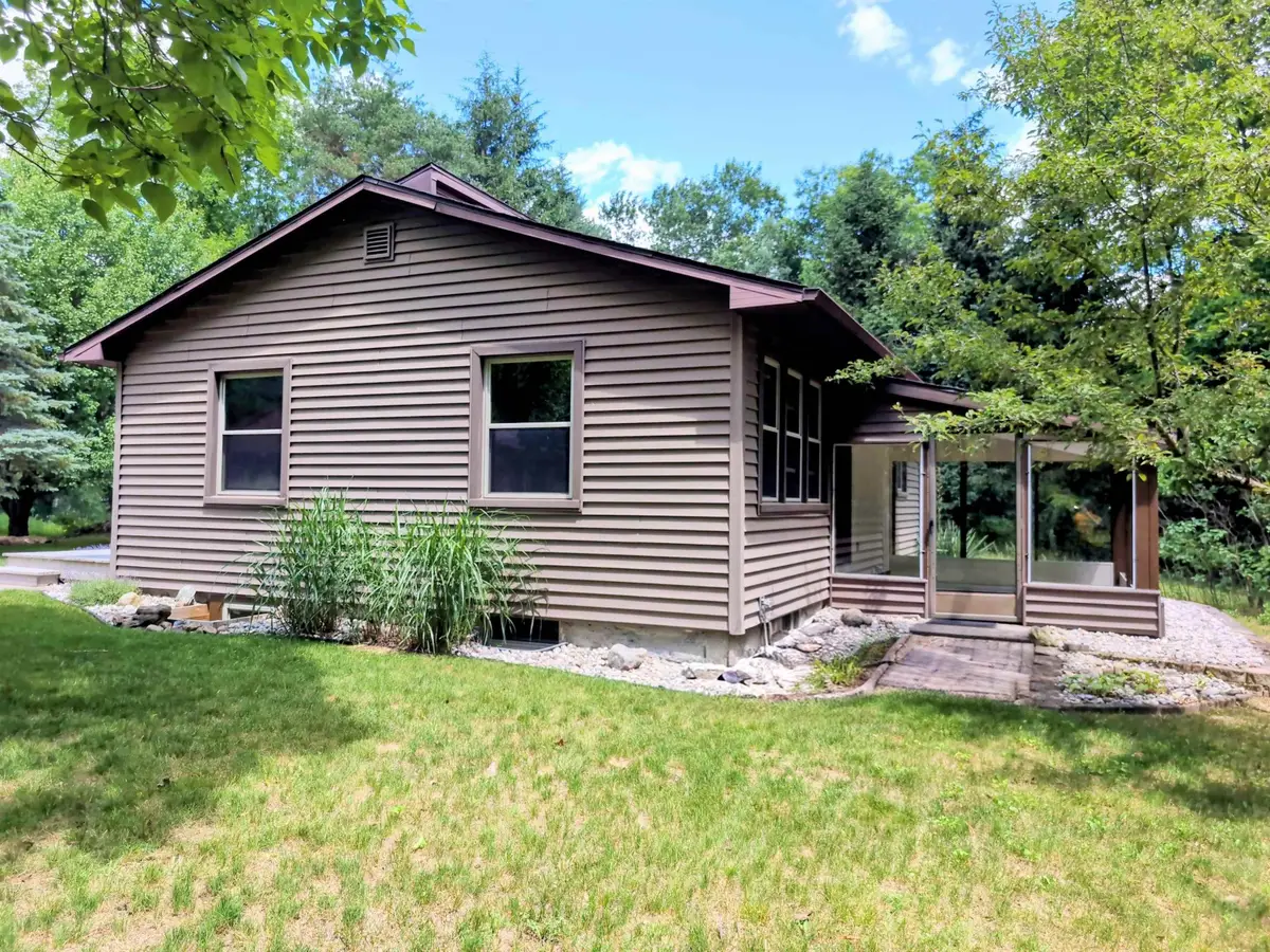 3602 S Winn, Mount Pleasant, MI 48858 - #1