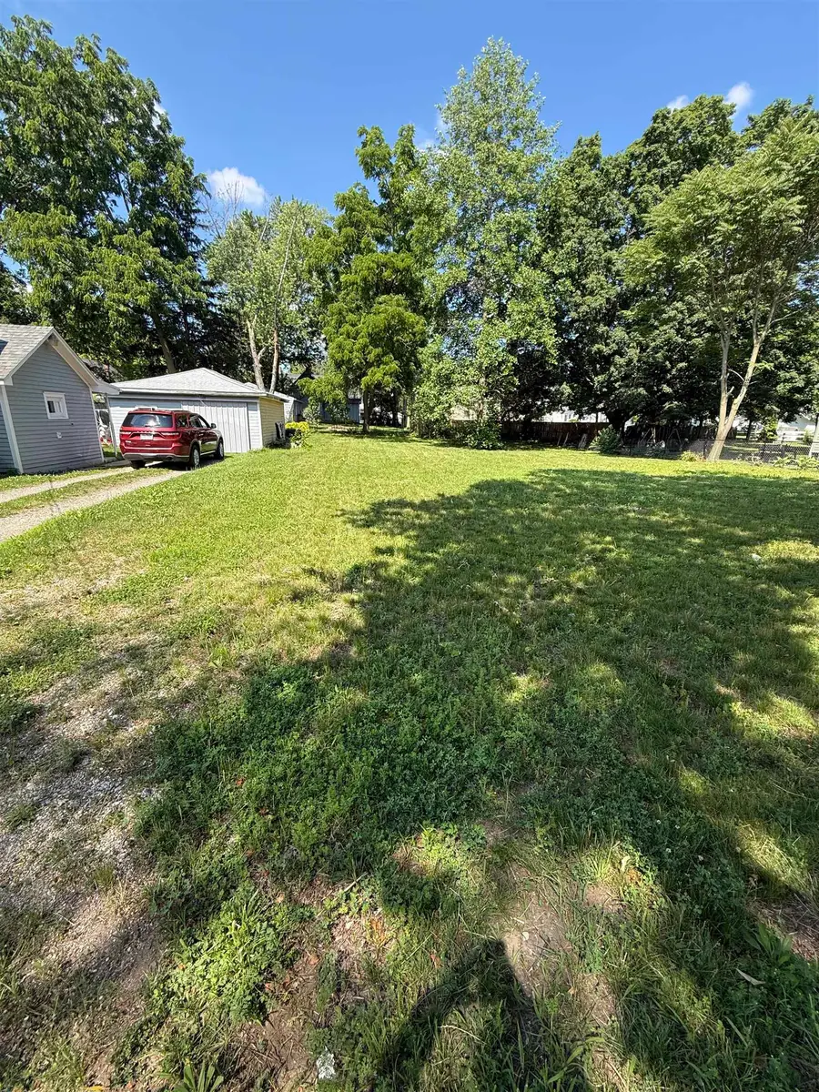 643 N Hickory, Owosso, MI 48867 - #2
