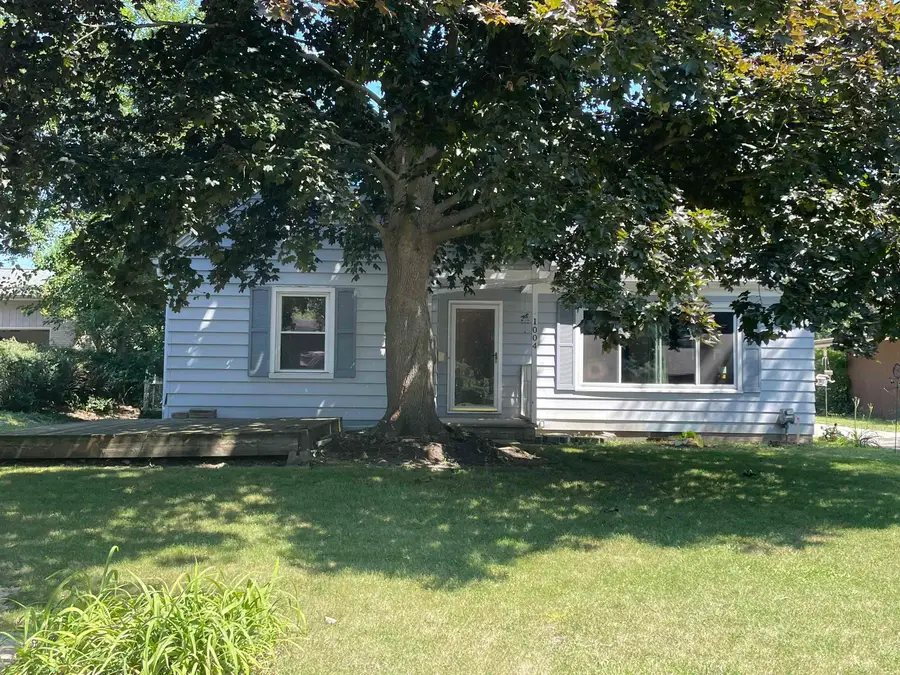 1004 Falkirk RD, Alma, MI 48880 - #2