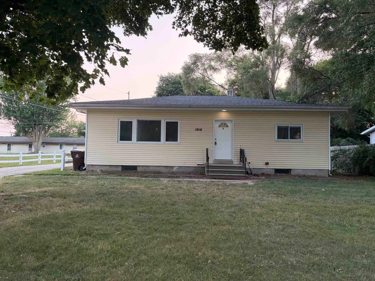 1916 Stockman RD, Mount Pleasant, MI 48858 - #1