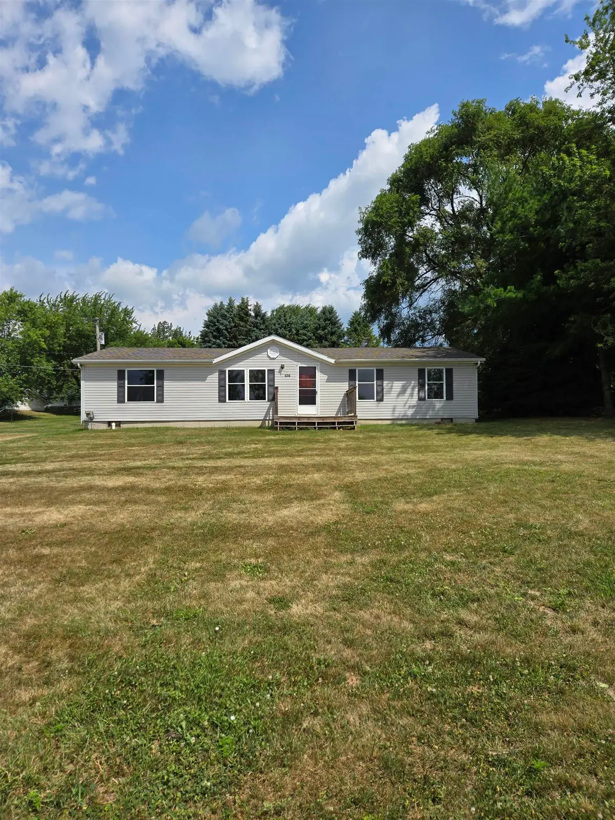 606 W Prospect ST, Saint Louis, MI 48880 - #1