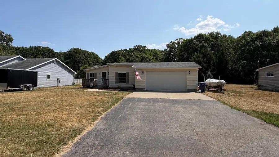 1022 Duquesa, Weidman, MI 48893 - #2