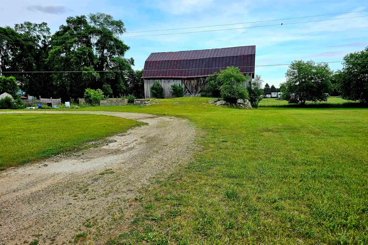 VL N Ferris, Elwell, MI 48832 - #1