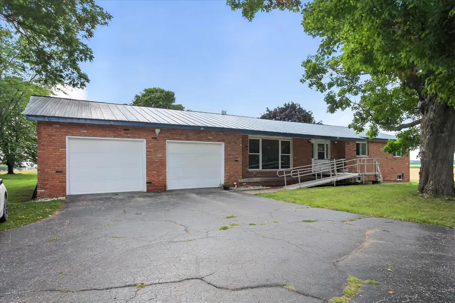 1629 N Warner, Sumner, MI 48889 - #3