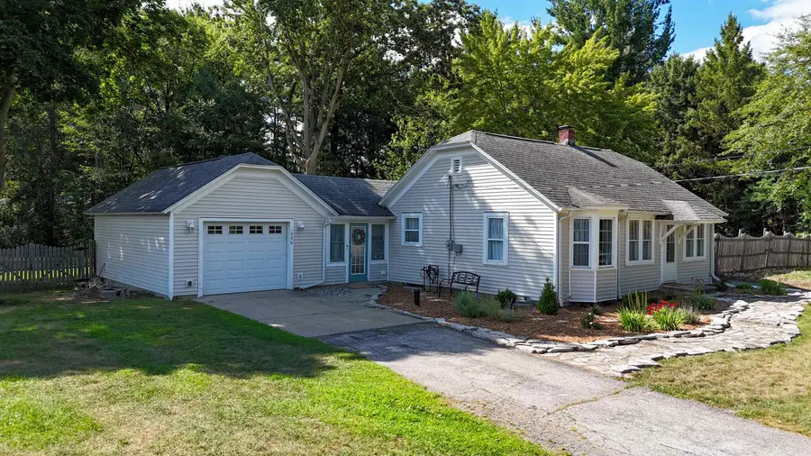 1990 S Poseyville, Midland, MI 48640 - #2