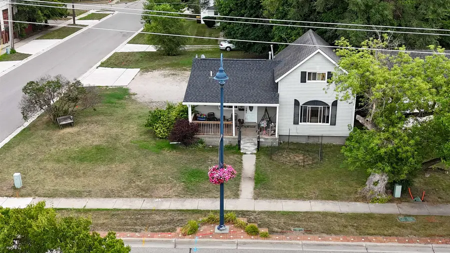 722 & 722 1/2 N Main, Mount Pleasant, MI 48858 - #2