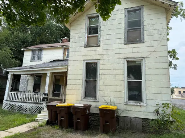 221 Woodworth, Alma, MI 48801