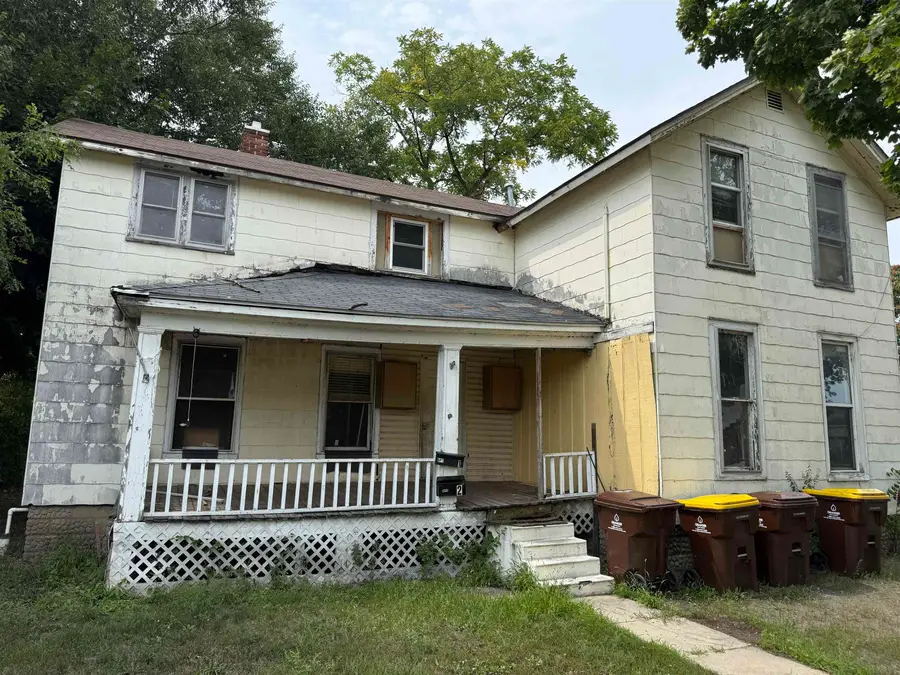 221 Woodworth AVE, Alma, MI 48801 - #2