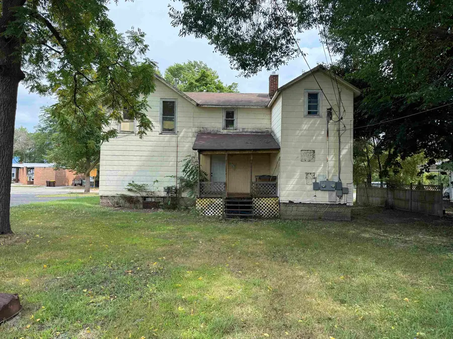 221 Woodworth AVE, Alma, MI 48801 - #3
