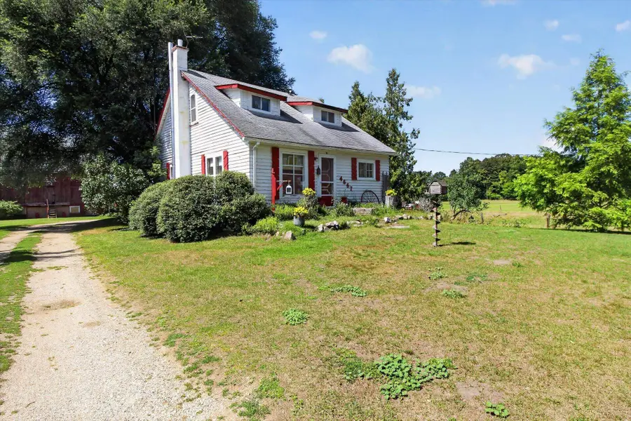 4667 N Croswell, Alma, MI 48801 - #2