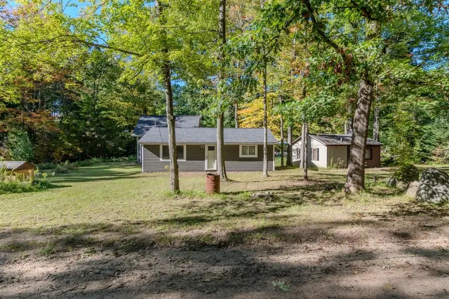 5362 Hillcrest, Gladwin, MI 48624 - #3