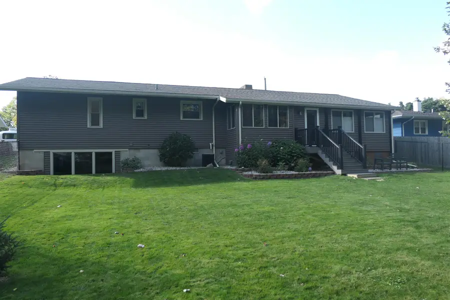 210 Pineview, Alma, MI 48801 - #2