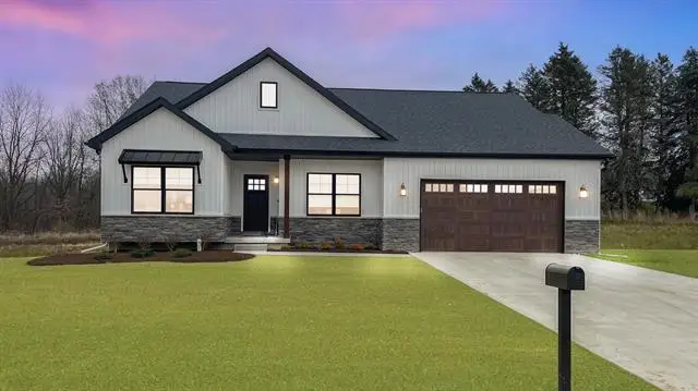 12859 Ivy Lane Lane, Linden, MI 48451 - Image #1