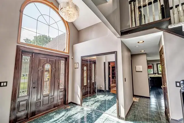 42739 Pond View Drive, Sterling Heights, MI 48314 - Image #3