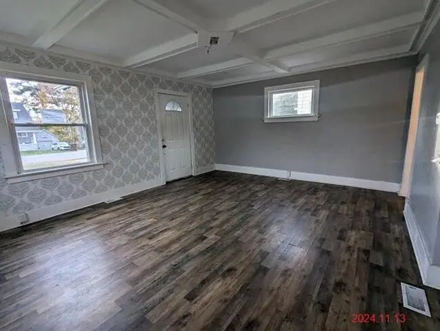 216 W Clark Street, Jackson, MI 49203 - #2
