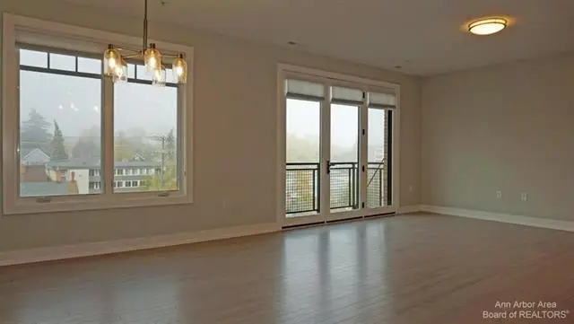 441 S Ashley Street Unit: 405, Ann Arbor, MI 48103 - #3