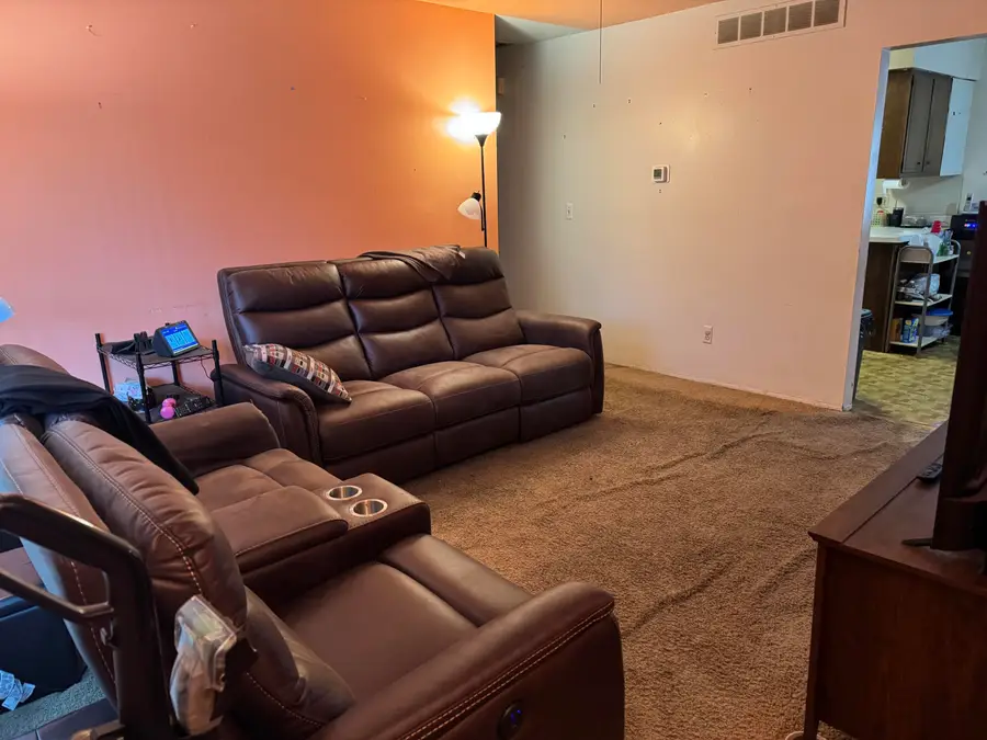 1370 Stamford Road, Ypsilanti, MI 48198 - Image #3