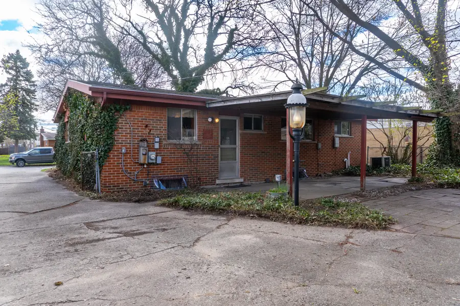 8537 Mercedes, Dearborn Heights, MI 48127 - #3