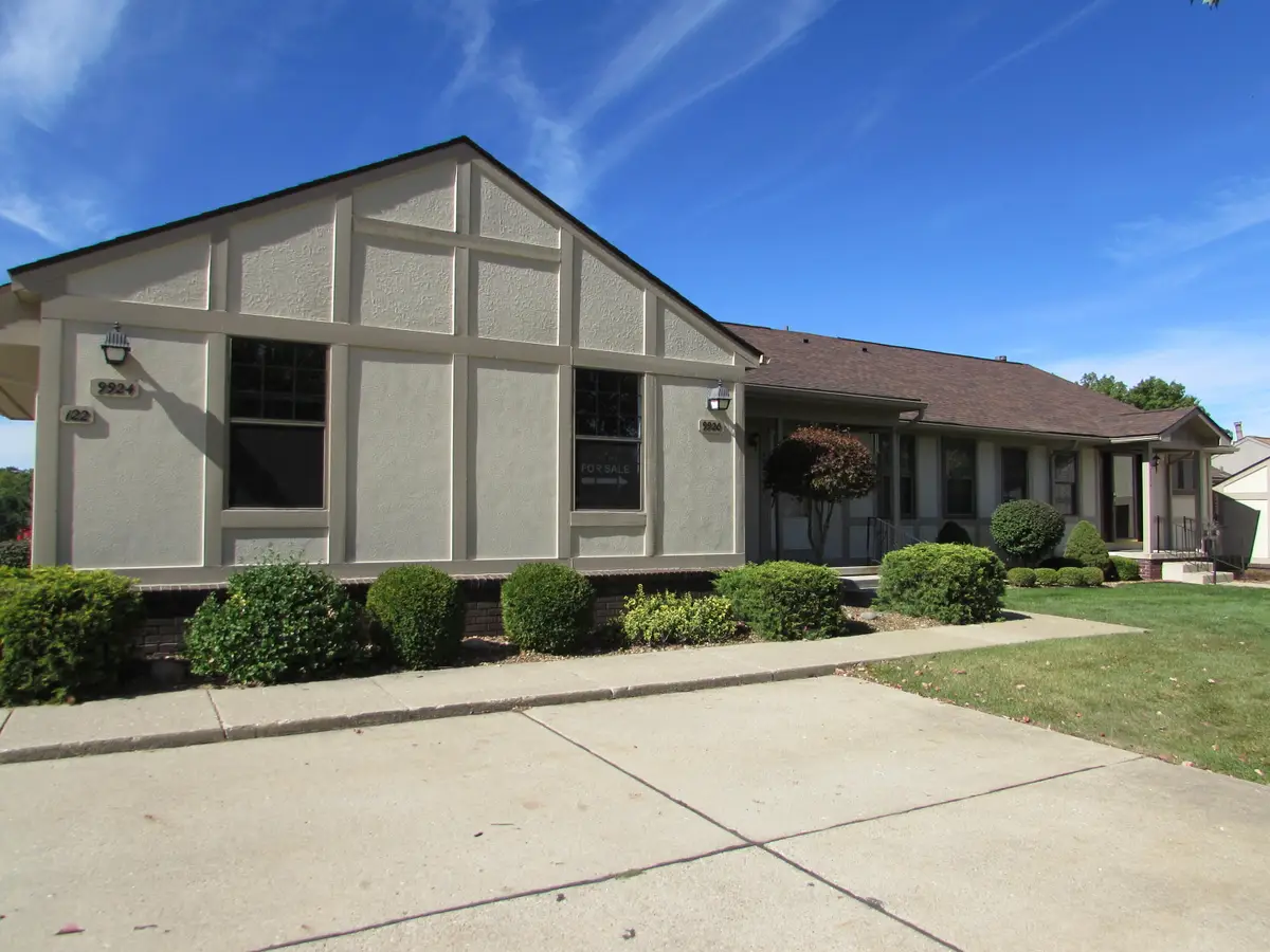 9920 Cambridge Court, South Lyon, MI 48178 - Image #1