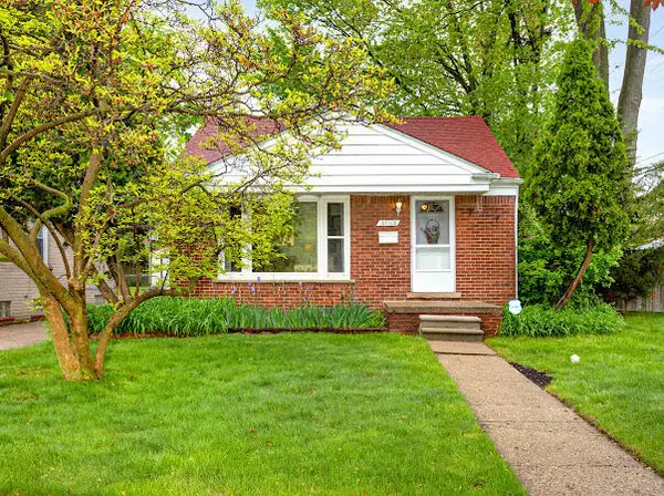 23165 Church Street, OakPark, MI 48237