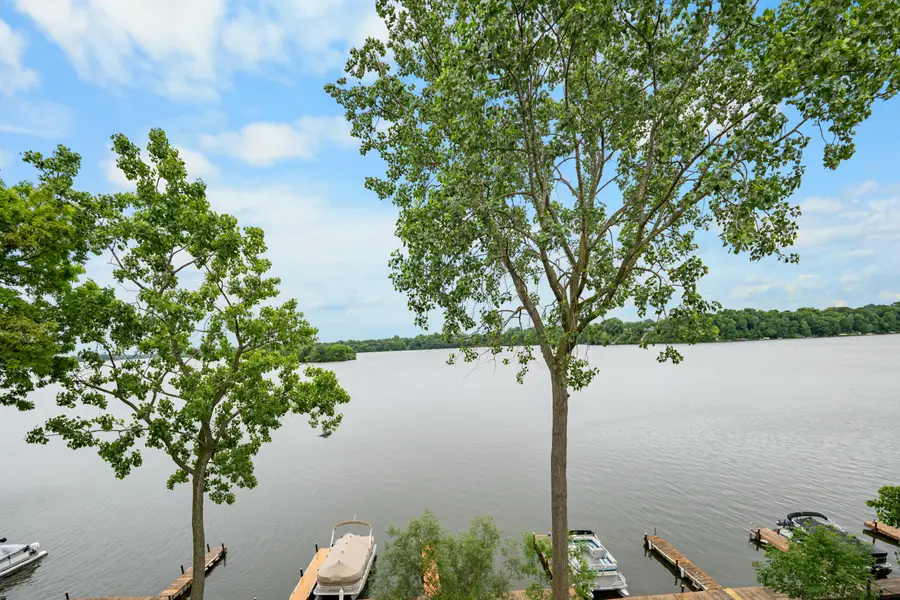 730 Cliffs Drive Unit: 304 A, Ypsilanti, MI 48198 - Image #2