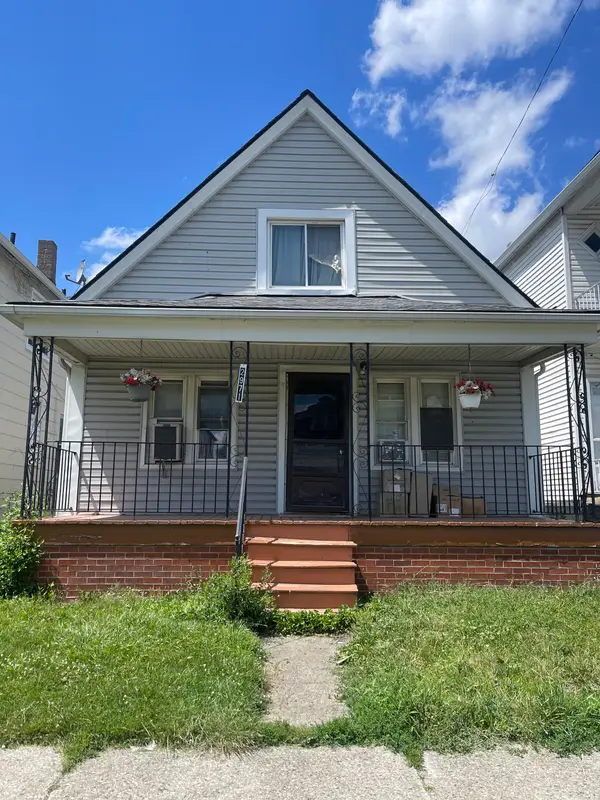 2971 Roosevelt Street, Hamtramck, MI 48212