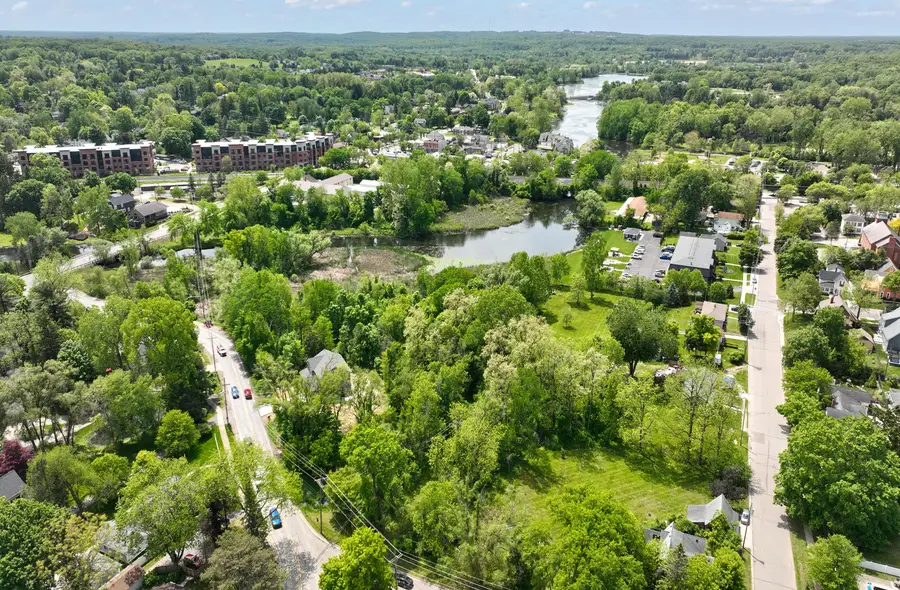 144 River Drive Unit: D, Milford, MI 48381 - Image #2