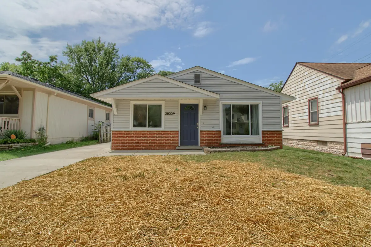 20229 Floral Street, Livonia, MI 48152 - #1